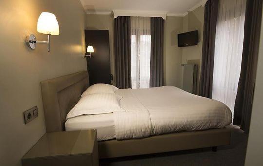 Best hotel Brussel Buitenkant foto